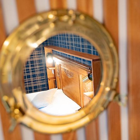 Hostellerie Du Parc Cambo-les-Bains Eksteriør billede